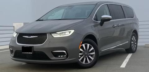 Chrysler Pacifica 2023