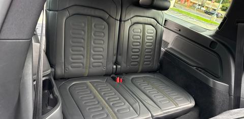 Rivian R1S 2026