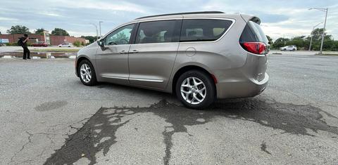 Chrysler Pacifica 2017