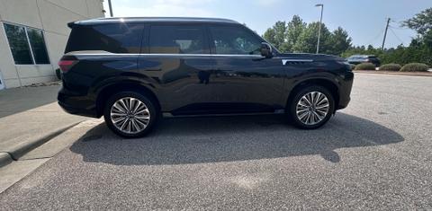 INFINITI QX80 2025