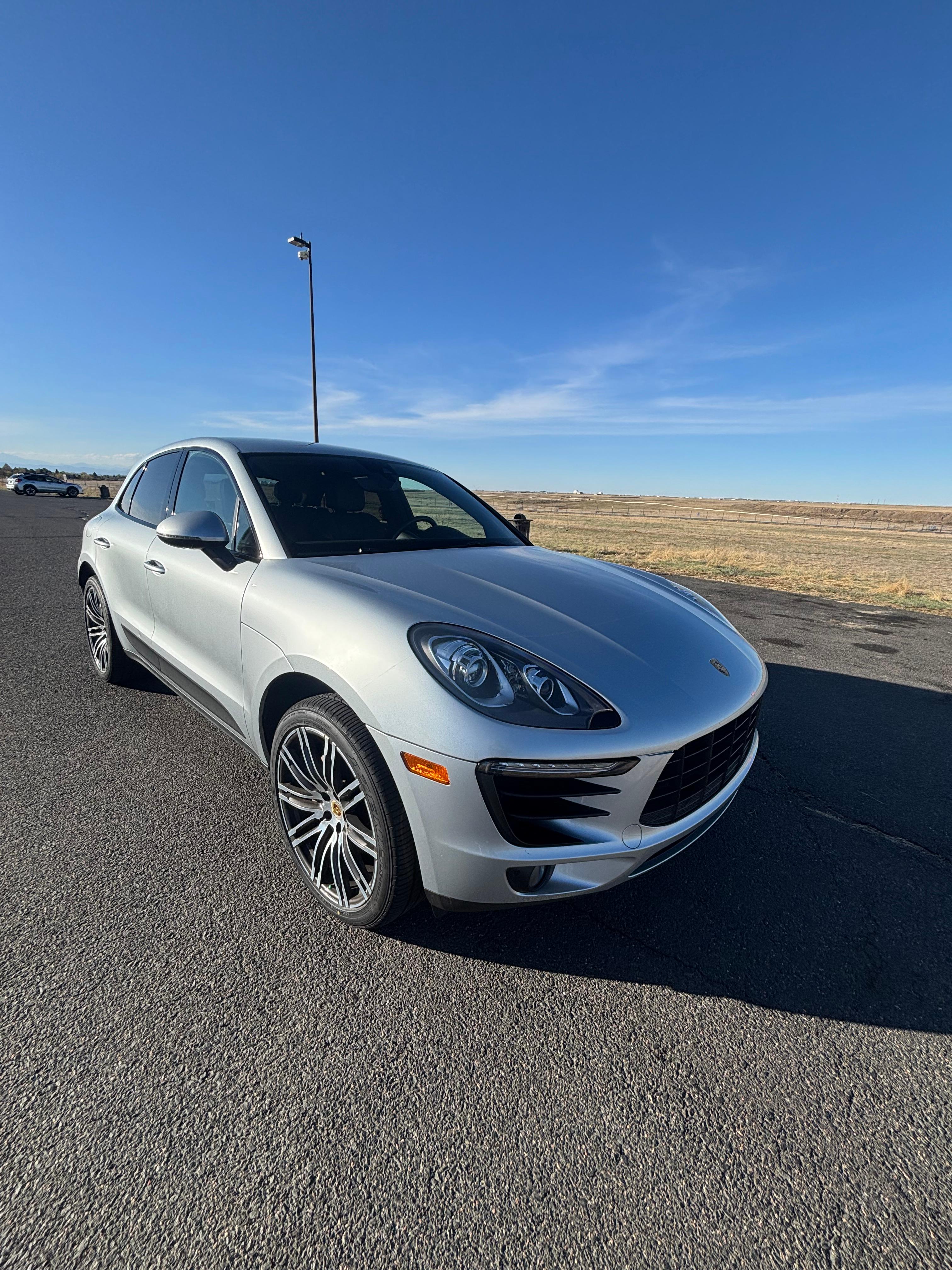 Porsche Macan 2016 in Aurora, CO