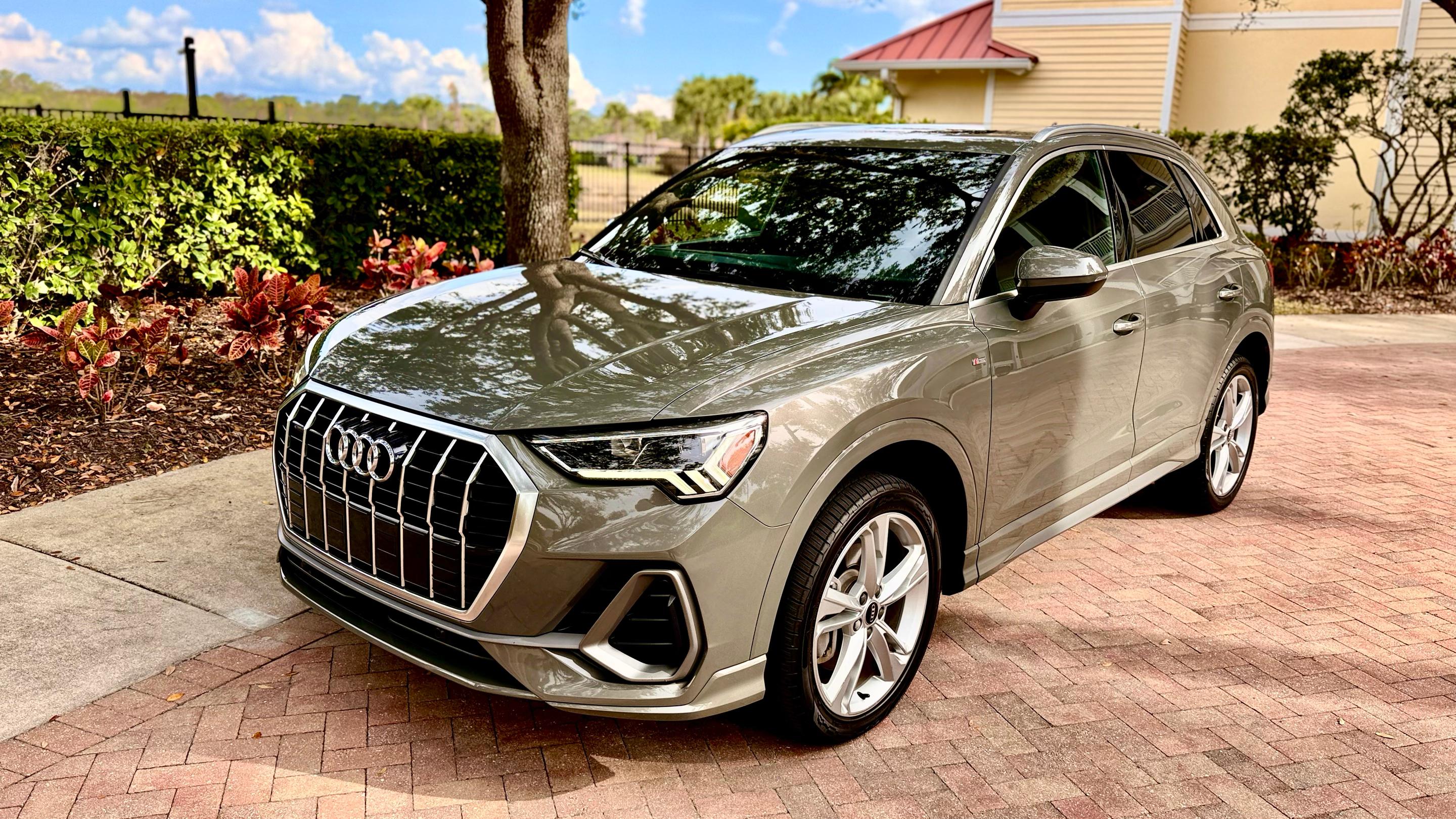 Audi Q3 2022 in Alva, FL
