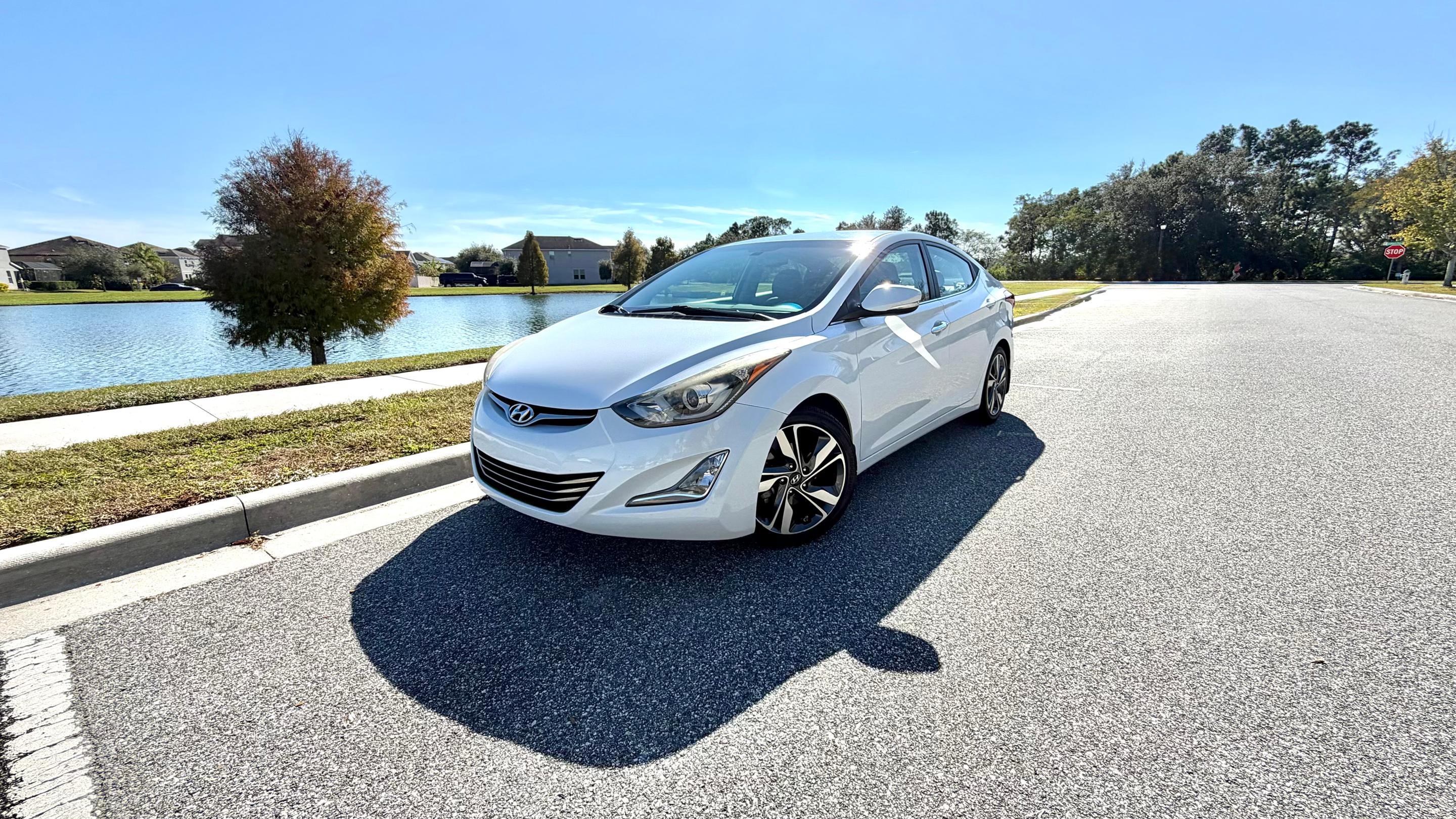 Hyundai Elantra 2015 in 
