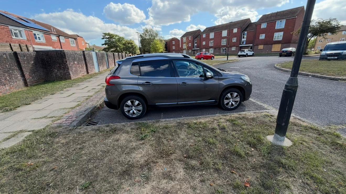 Peugeot 2008 2015 in Crawley