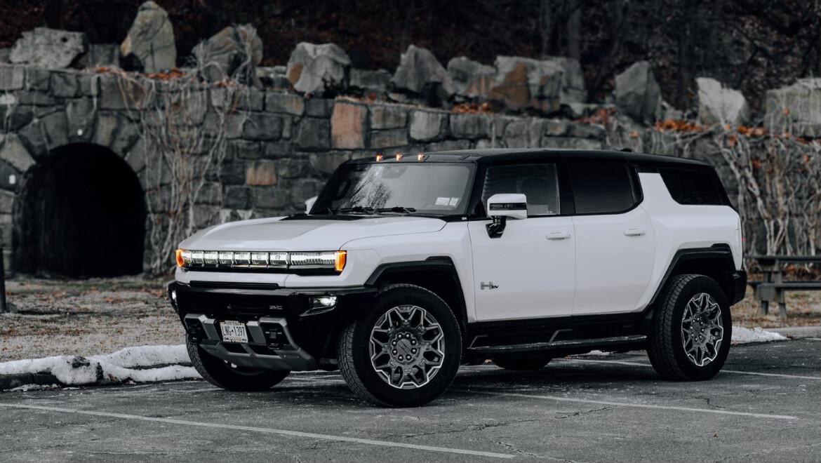 GMC HUMMER EV SUV 2024 in Edgewater, NJ