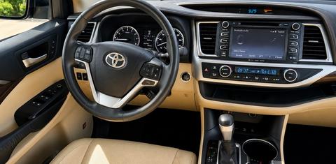 Toyota Highlander 2016