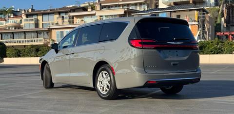 Chrysler Pacifica 2025