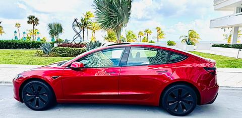 Tesla Model 3 2025