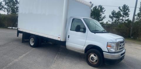 Ford E-Series 2025