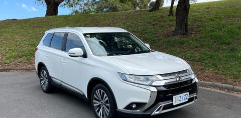 Mitsubishi OUTLANDER 2020