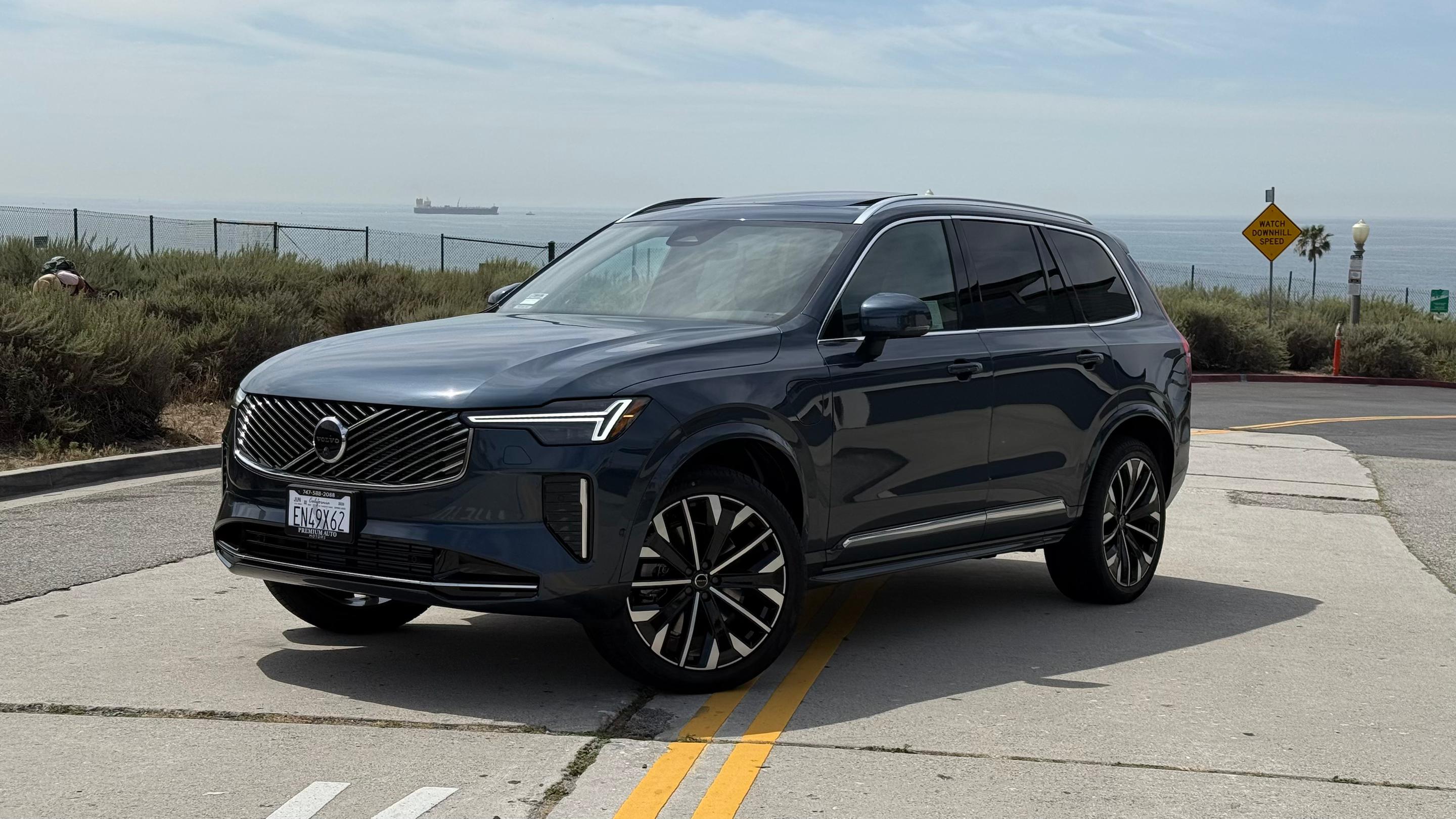 Volvo XC90 Plug-In Hybrid 2026 in 