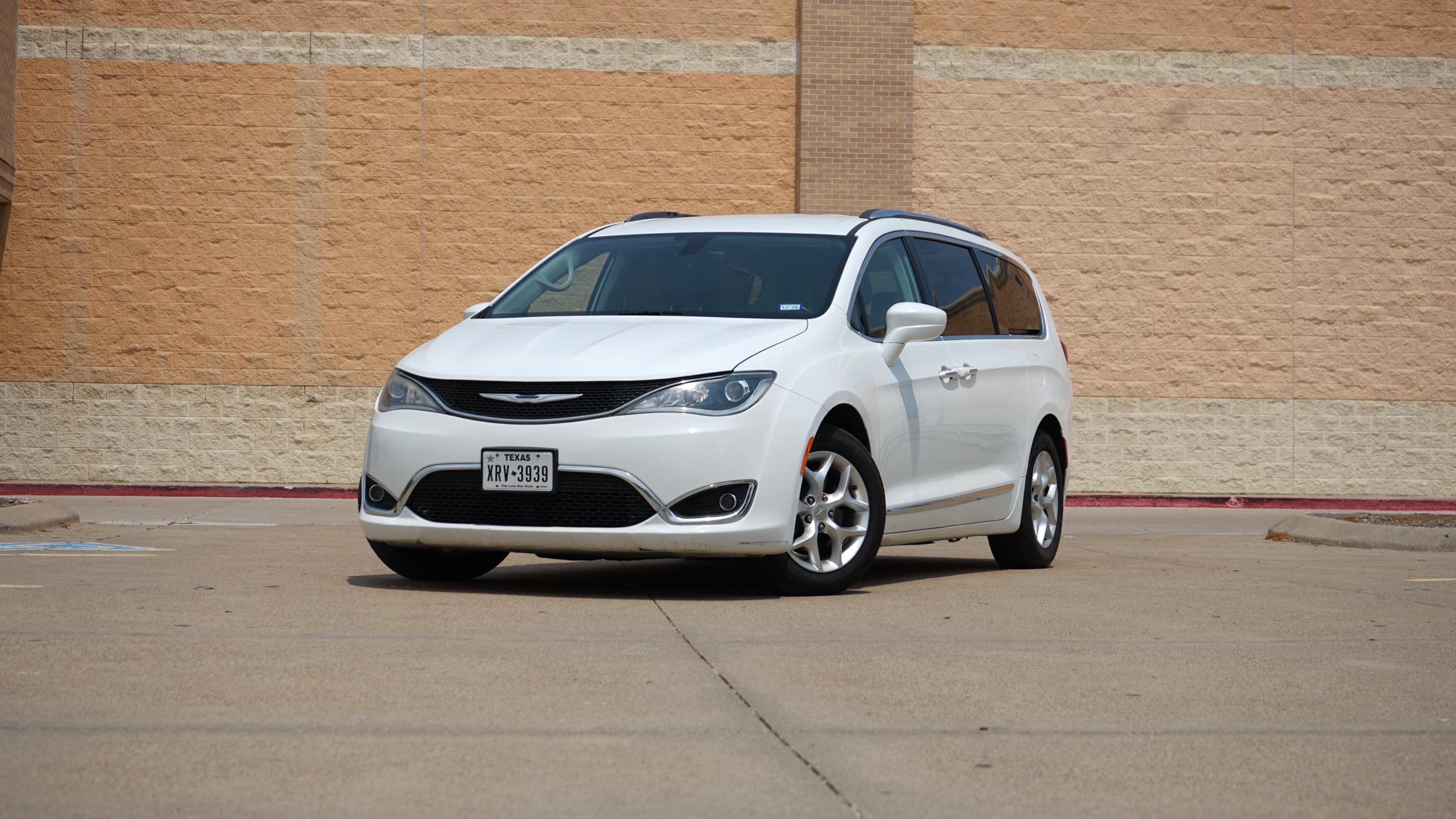 Chrysler Pacifica 2018 in Euless, TX