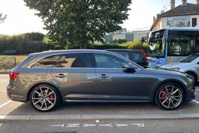 Audi S4 AVANT 2017 à Galluis