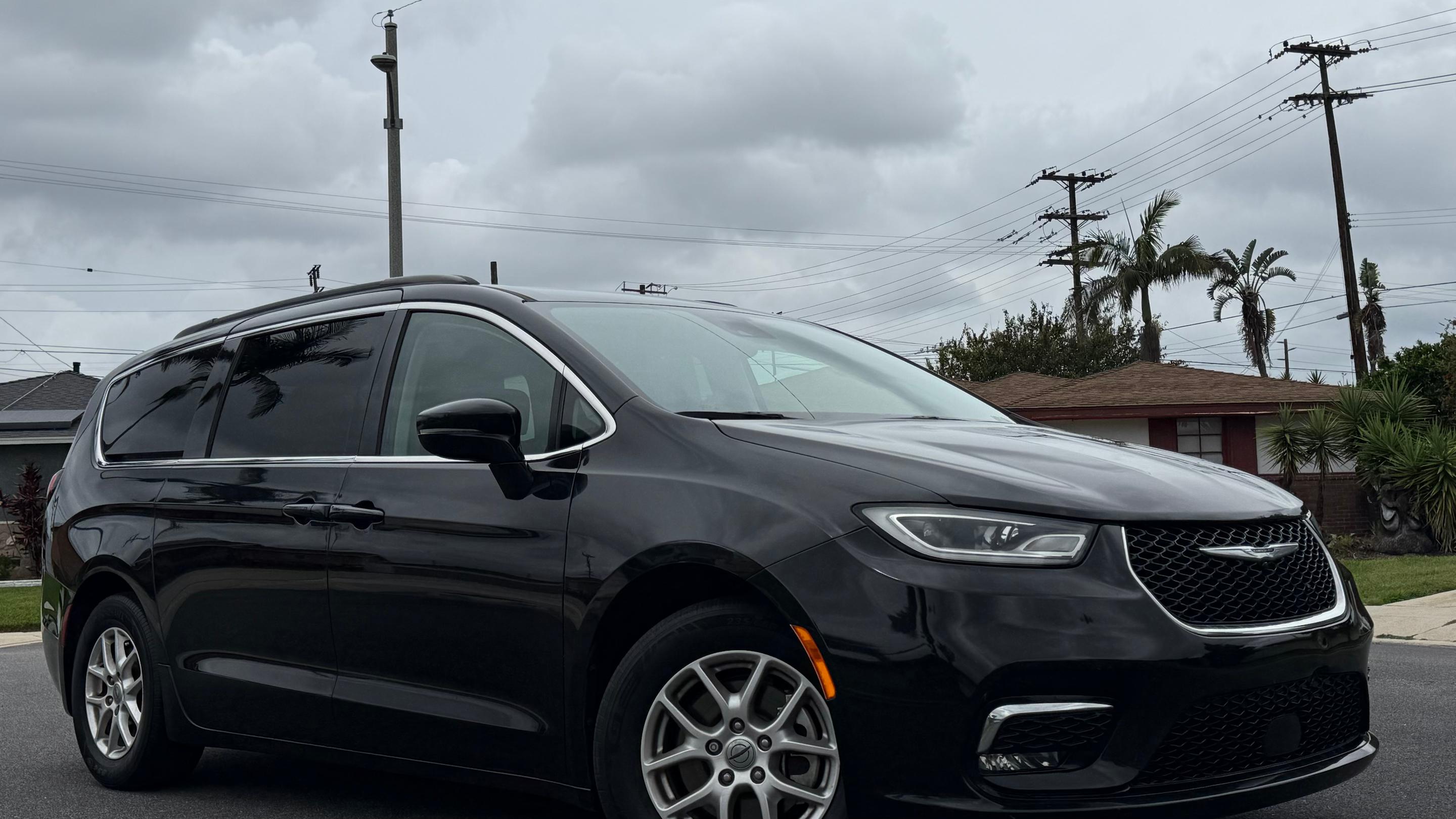 Chrysler Pacifica 2022 in Hawthorne, CA