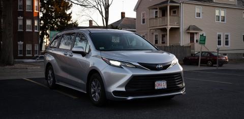 Toyota Sienna 2024