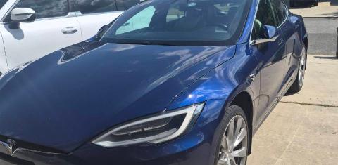 Tesla Model S 2020