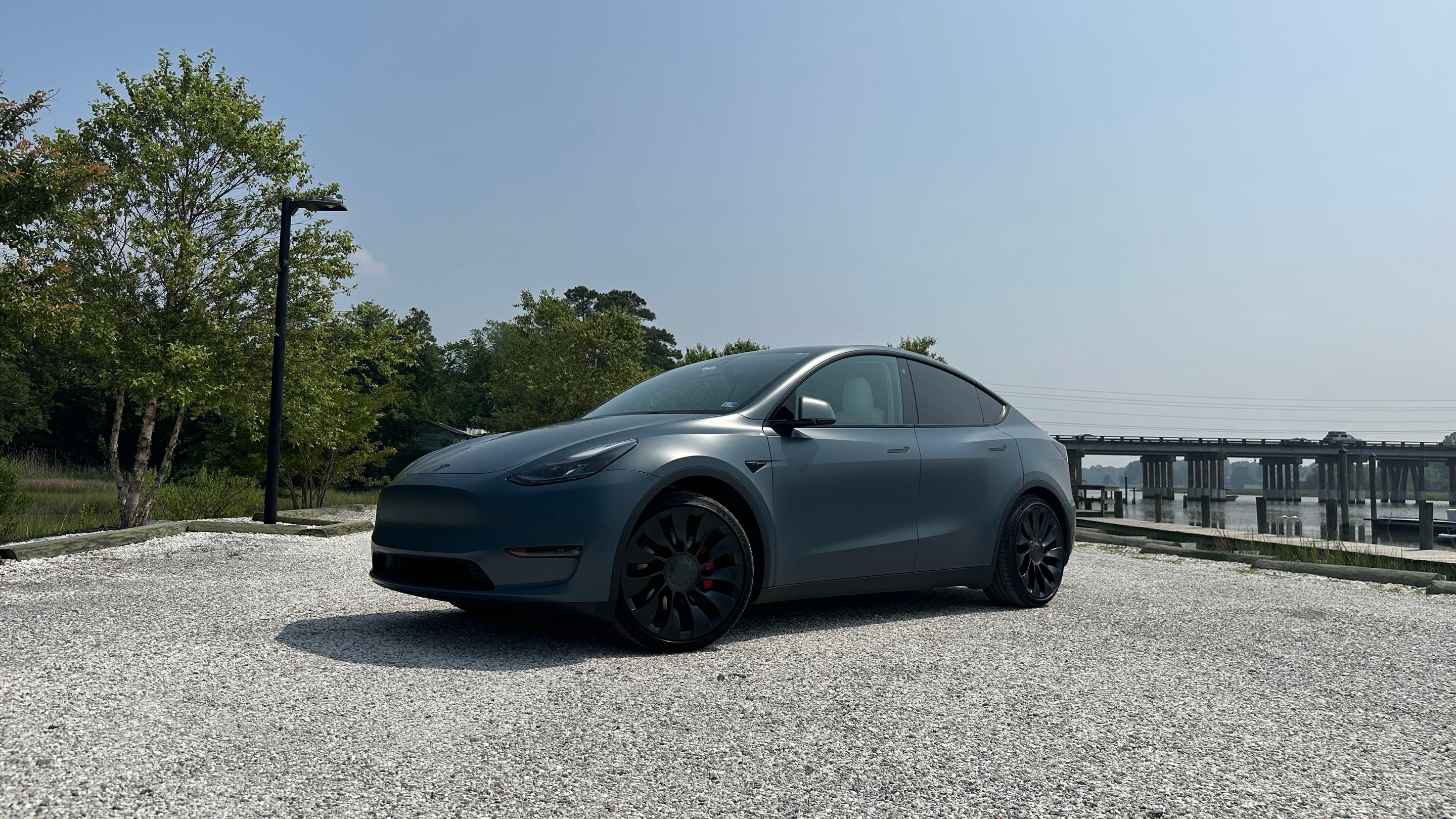 Tesla Model Y 2022 in 