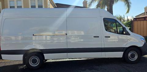 Mercedes-Benz eSprinter Cargo 2024