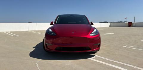 Tesla Model Y 2024