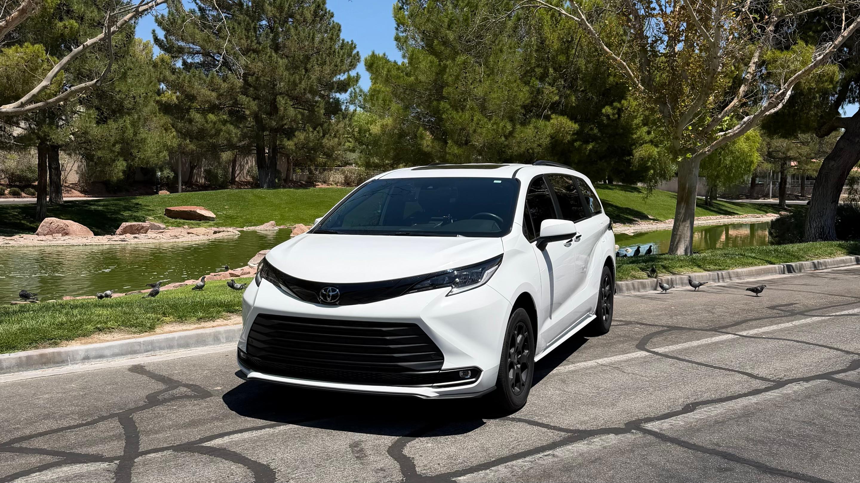 Toyota Sienna 2026 in Las Vegas, NV