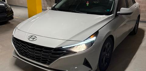 Hyundai Elantra 2021