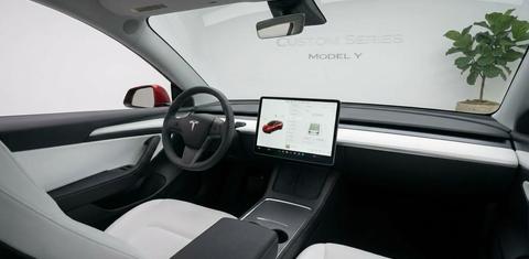 Tesla Model Y 2026