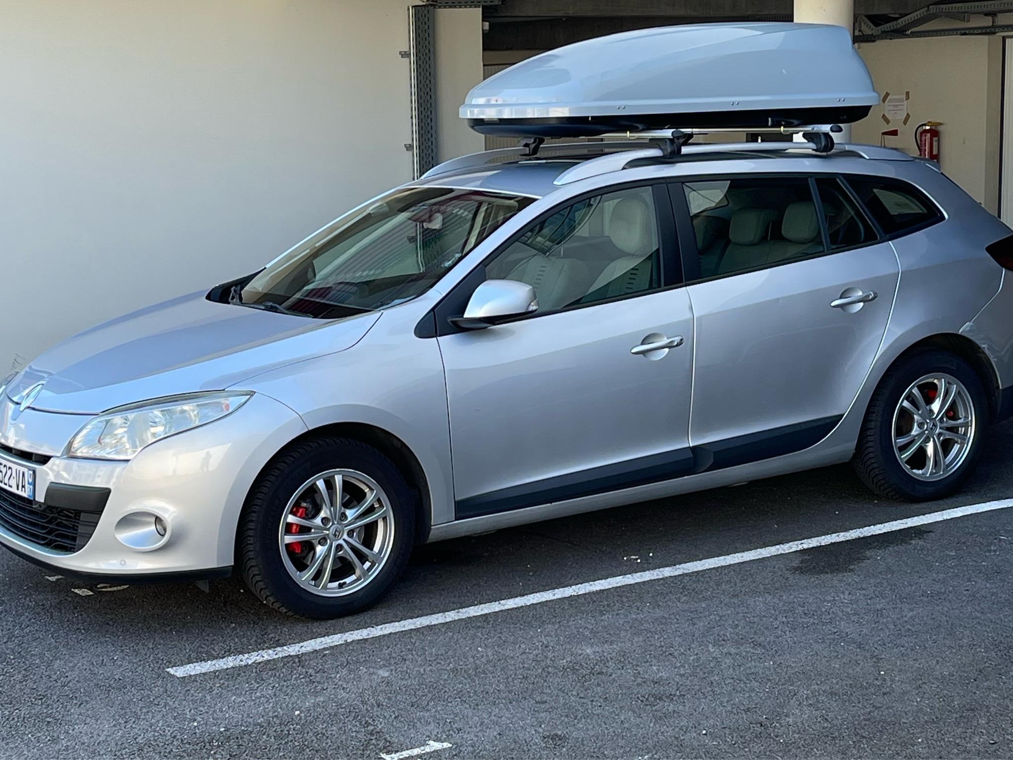 Renault MEGANE III ESTATE 2010 in Limoges