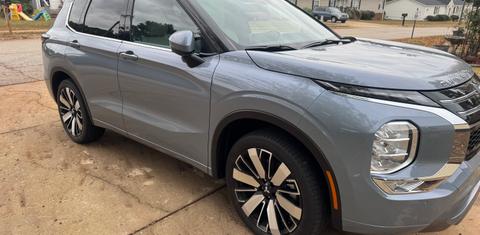 Mitsubishi Outlander 2025