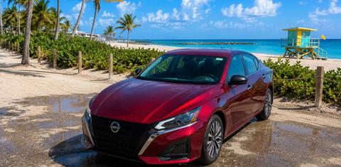 Nissan Altima 2025
