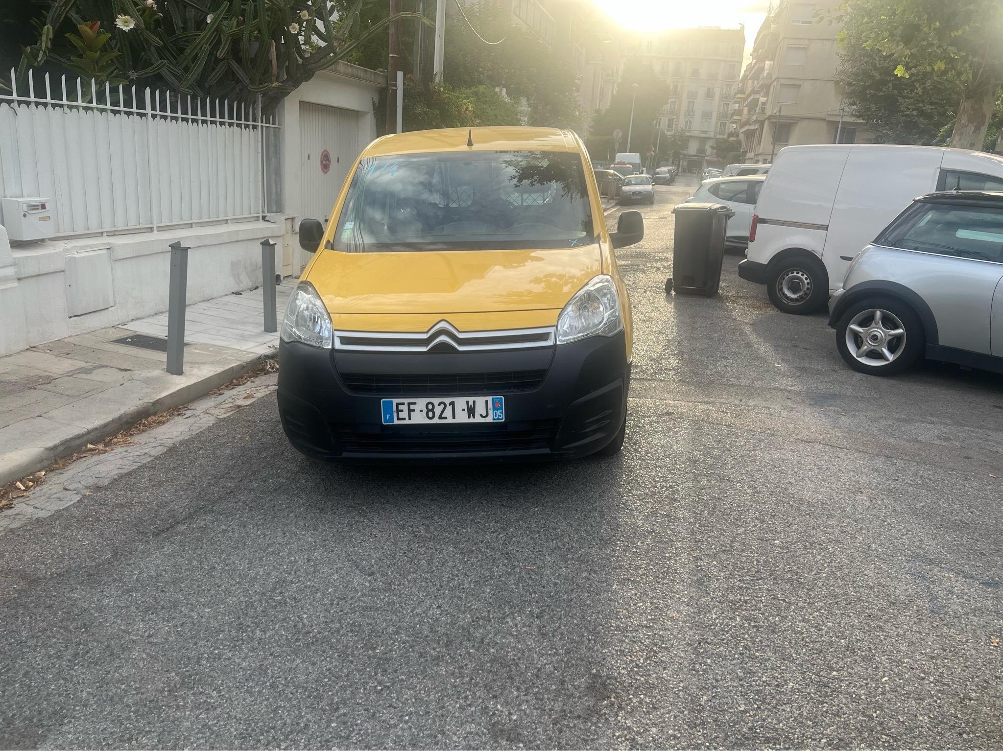 Citroen BERLINGO FOURGON 2016 à Nice
