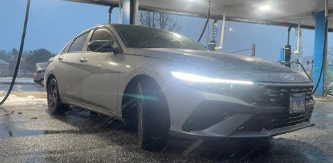 Hyundai Elantra 2025