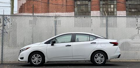 Nissan Versa 2025