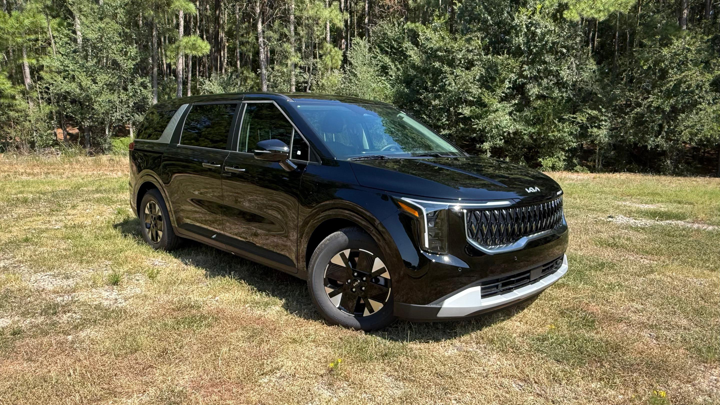 Kia Carnival Hybrid 2026 in Wake Forest, NC