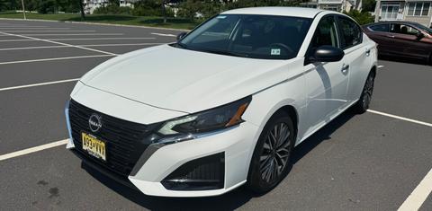 Nissan Altima 2025