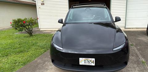 Tesla Model Y 2026