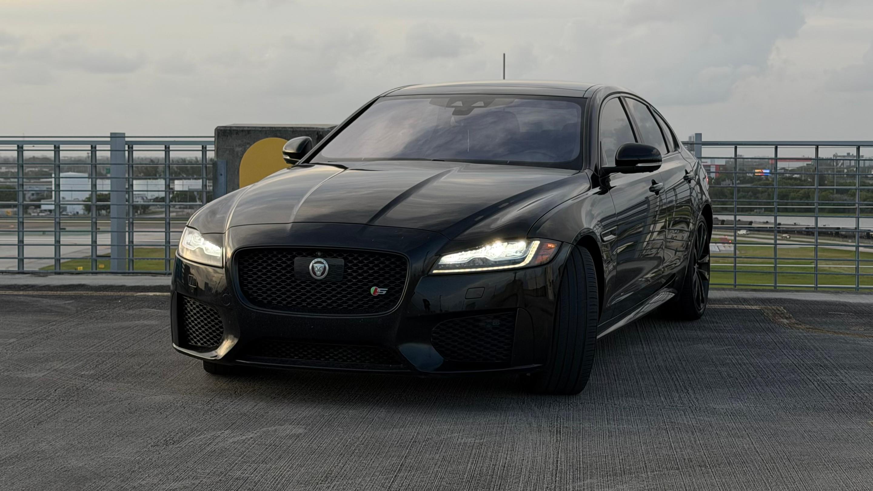 Jaguar XF 2016 in Hollywood, FL