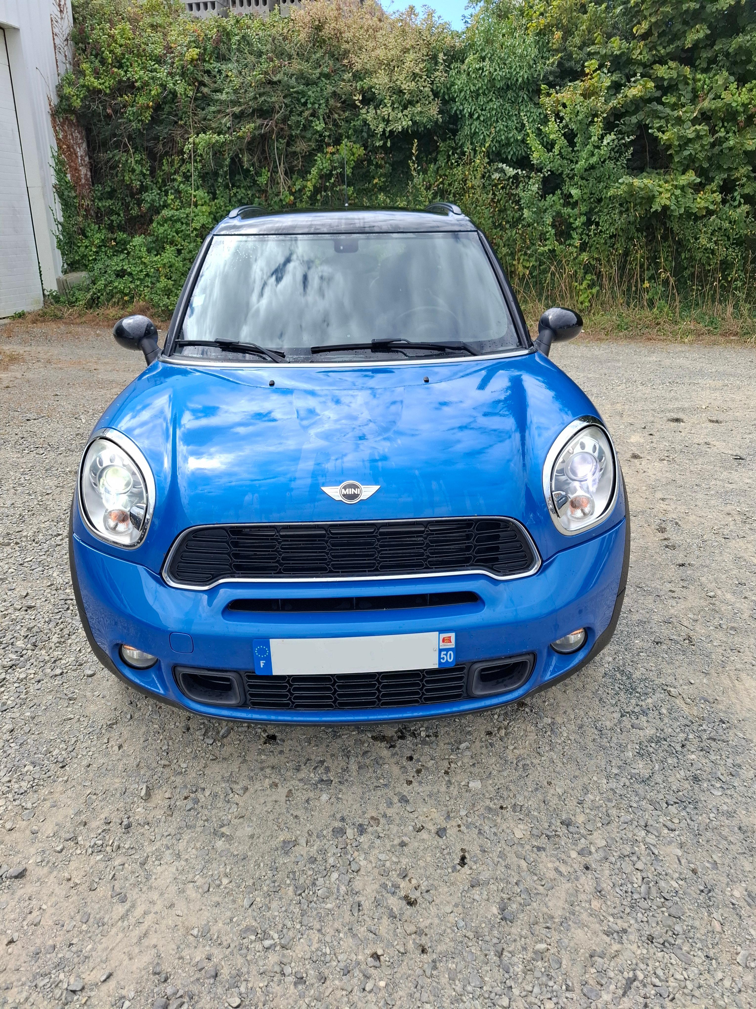 MINI COUNTRYMAN 2015 à Granville