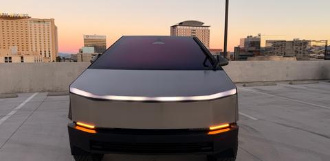 Tesla Cybertruck 2026