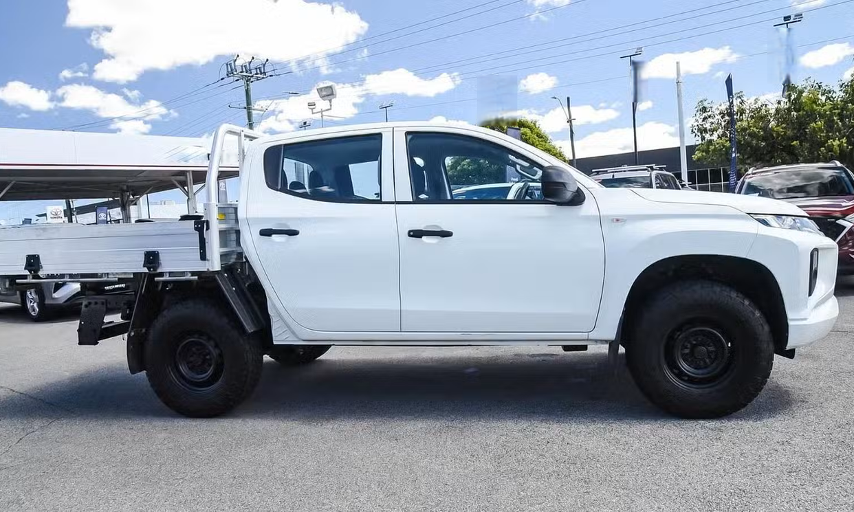 Mitsubishi TRITON 2021 in 