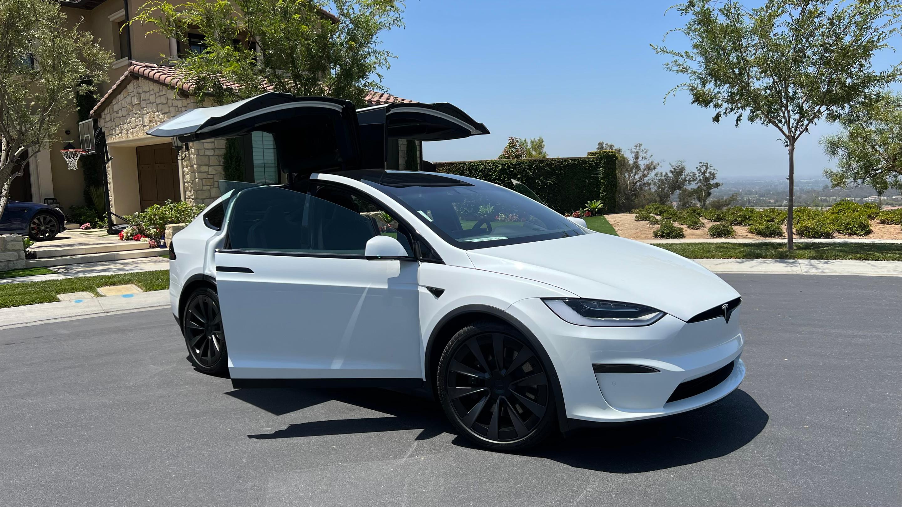 Tesla Model X 2022 in Irvine, CA