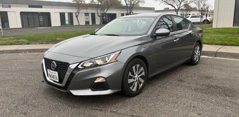 Nissan Altima 2020