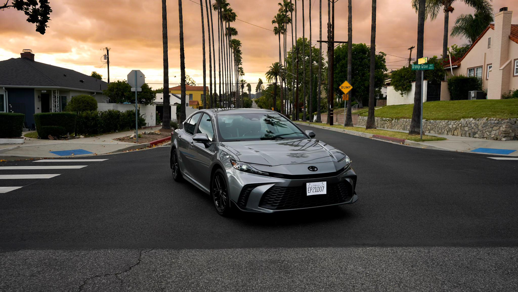 Toyota Camry Hybrid 2026 in 