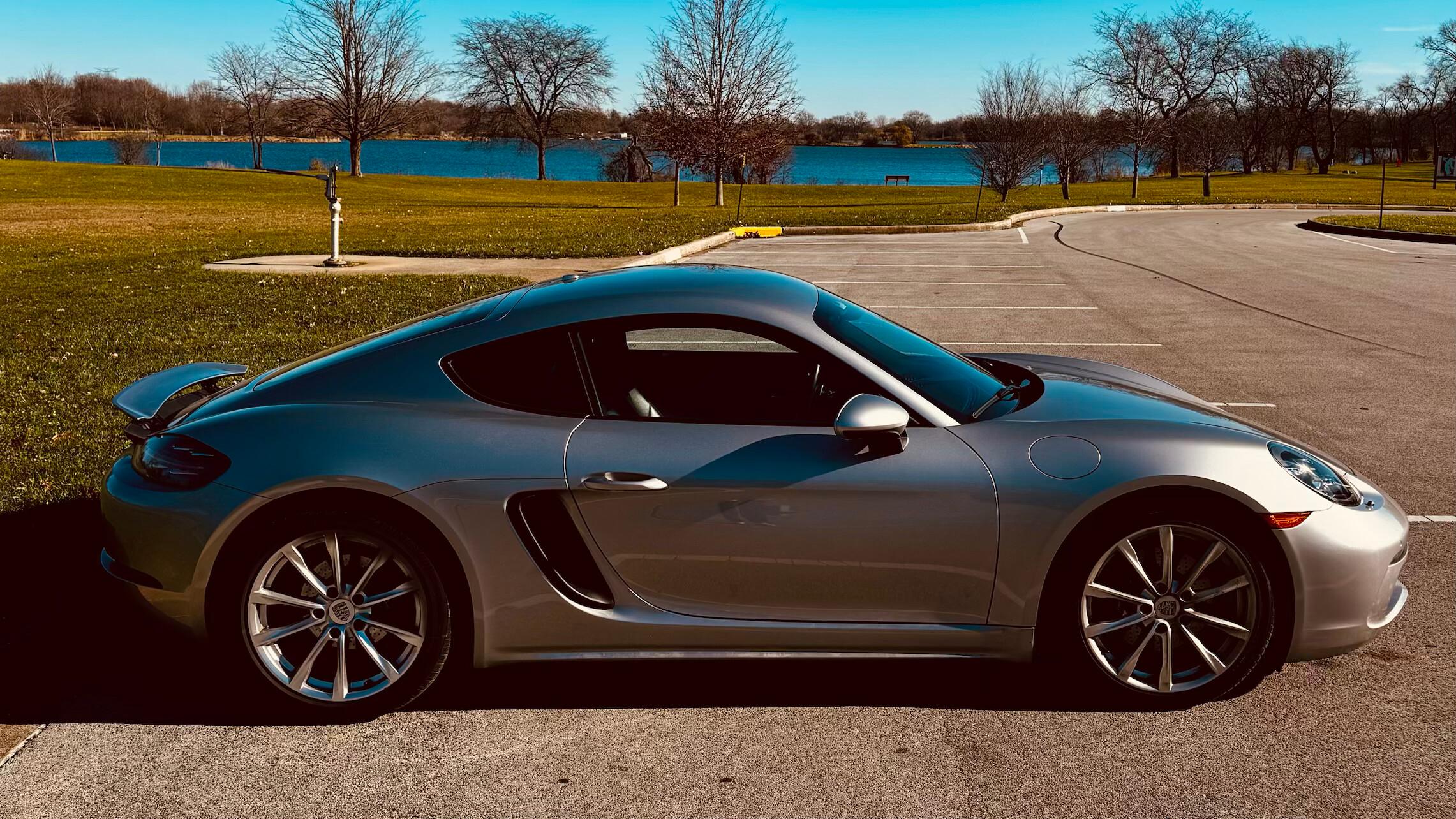 Porsche 718 Cayman 2022 in Chicago, IL