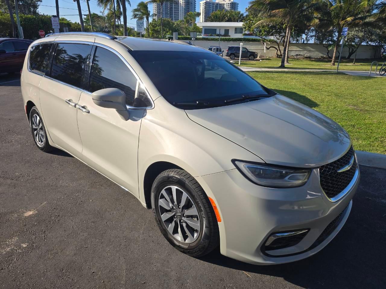 Chrysler Pacifica 2021 in 