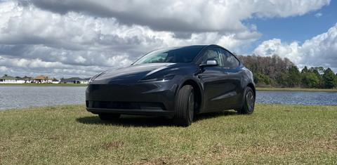 Tesla Model Y 2026