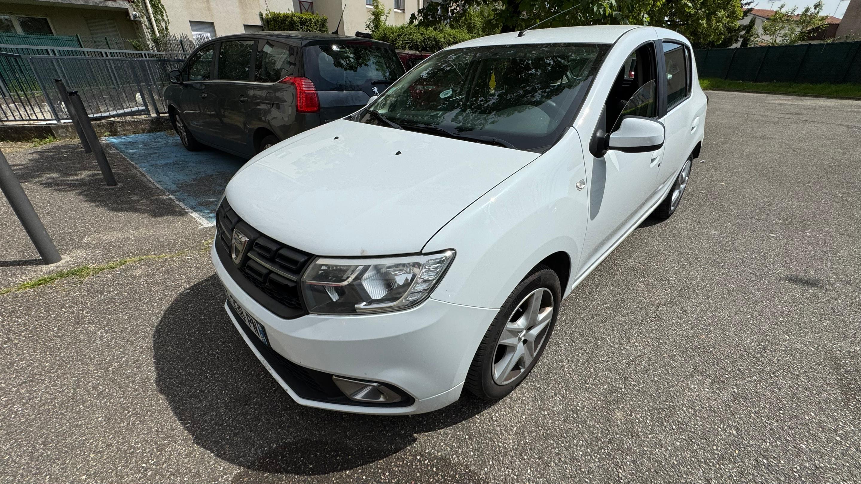 Dacia SANDERO 2018 in Lyon