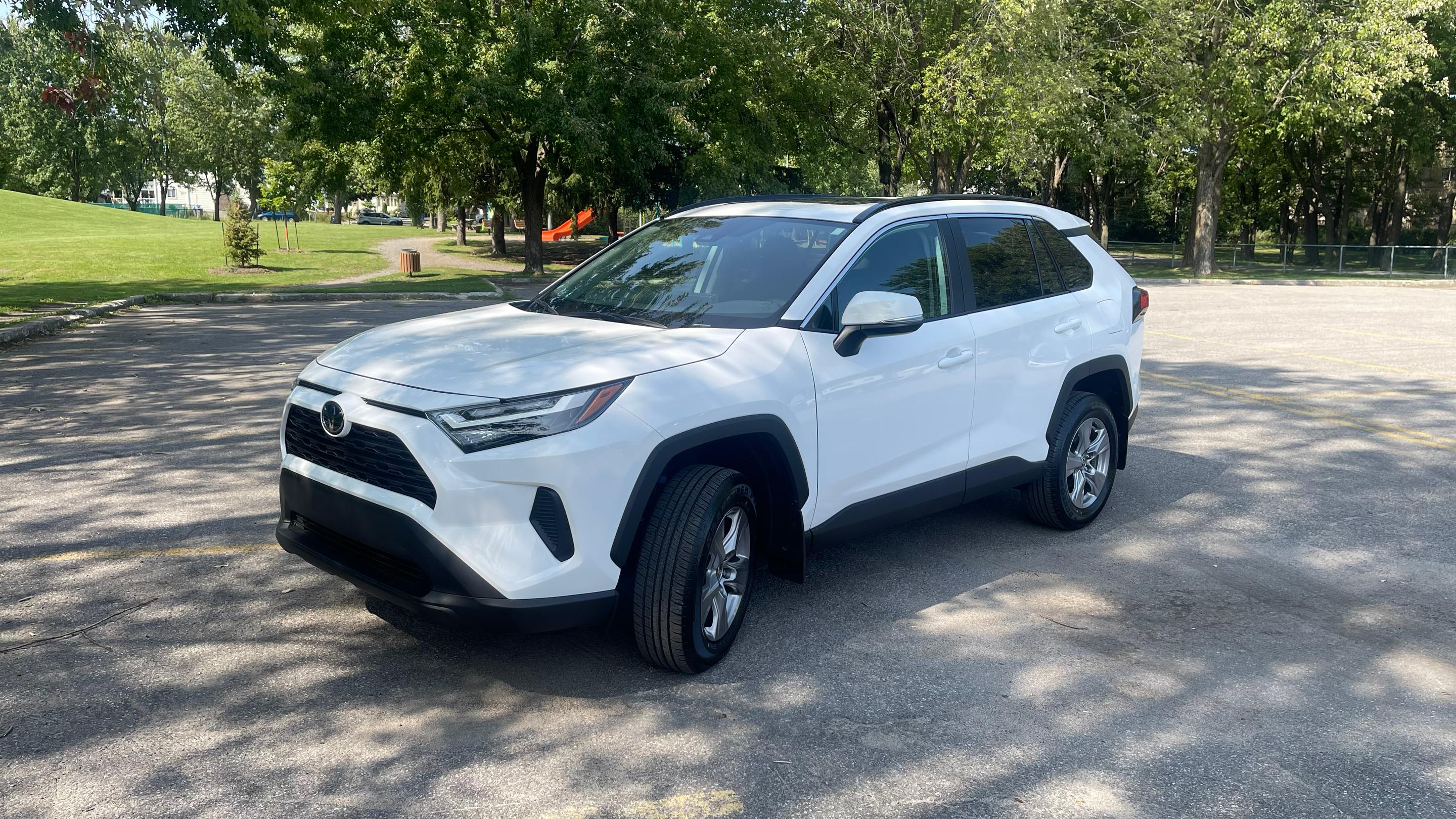 Toyota RAV4 2025 à Laval, QC