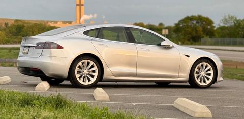 Tesla Model S 2017