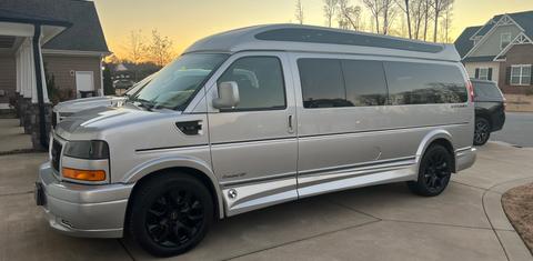 GMC Savana Cargo 2025