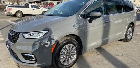 Chrysler Pacifica 2023